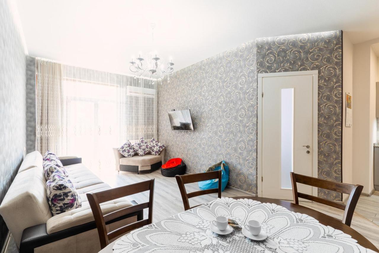 Nice Batumi Apartment Екстер'єр фото