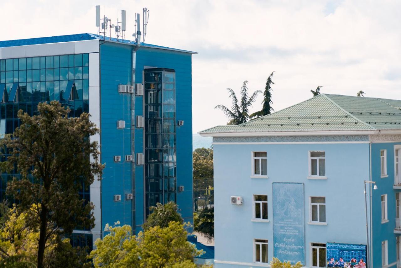 Nice Batumi Apartment Екстер'єр фото