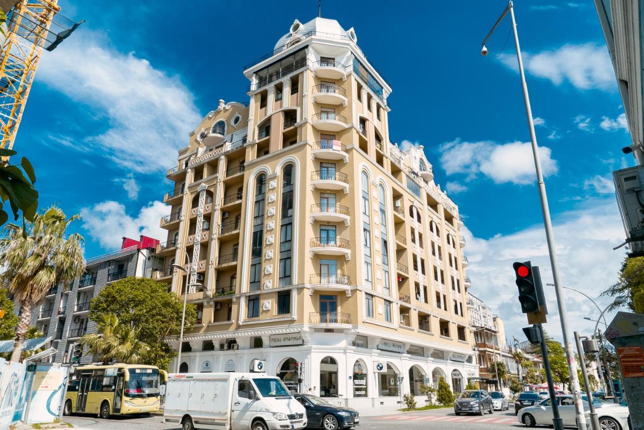 Nice Batumi Apartment Екстер'єр фото