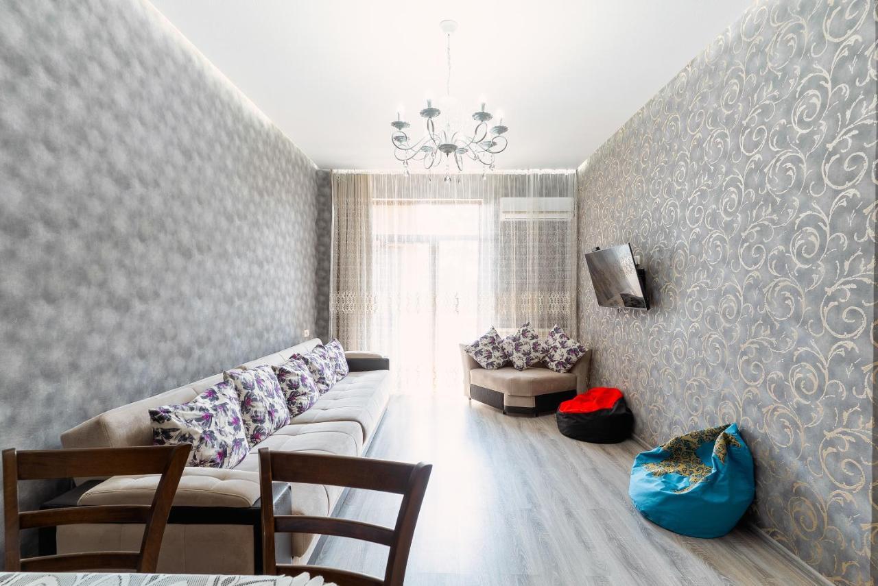 Nice Batumi Apartment Екстер'єр фото