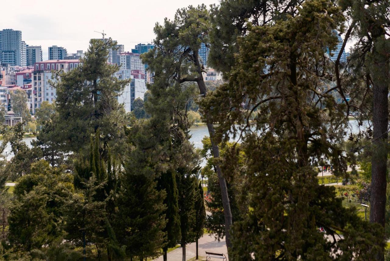 Nice Batumi Apartment Екстер'єр фото